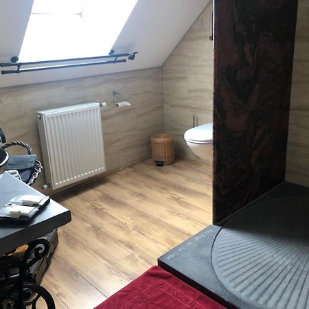 Aux Logis De La Solre Bed & Breakfast Ferriere-la-Petite Bagian luar foto