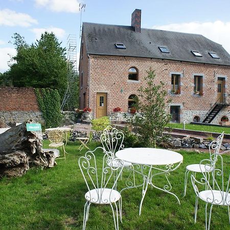 Aux Logis De La Solre Bed & Breakfast Ferriere-la-Petite Bagian luar foto