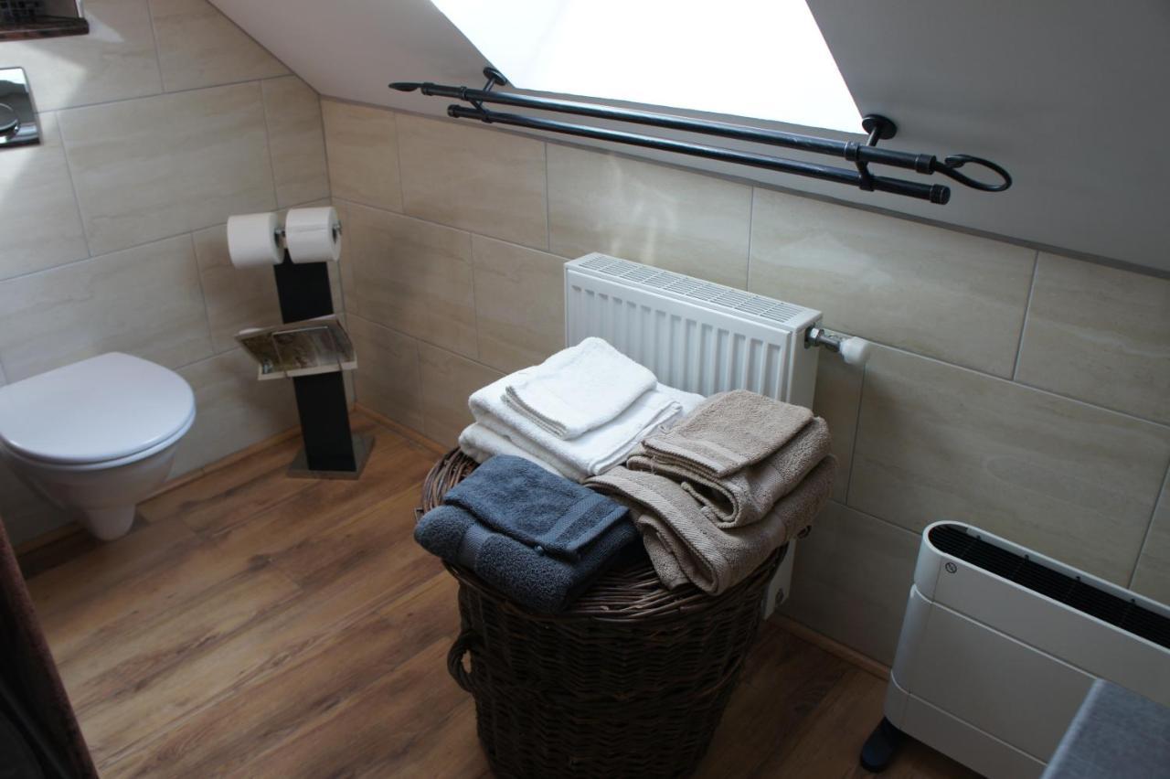 Aux Logis De La Solre Bed & Breakfast Ferriere-la-Petite Bagian luar foto