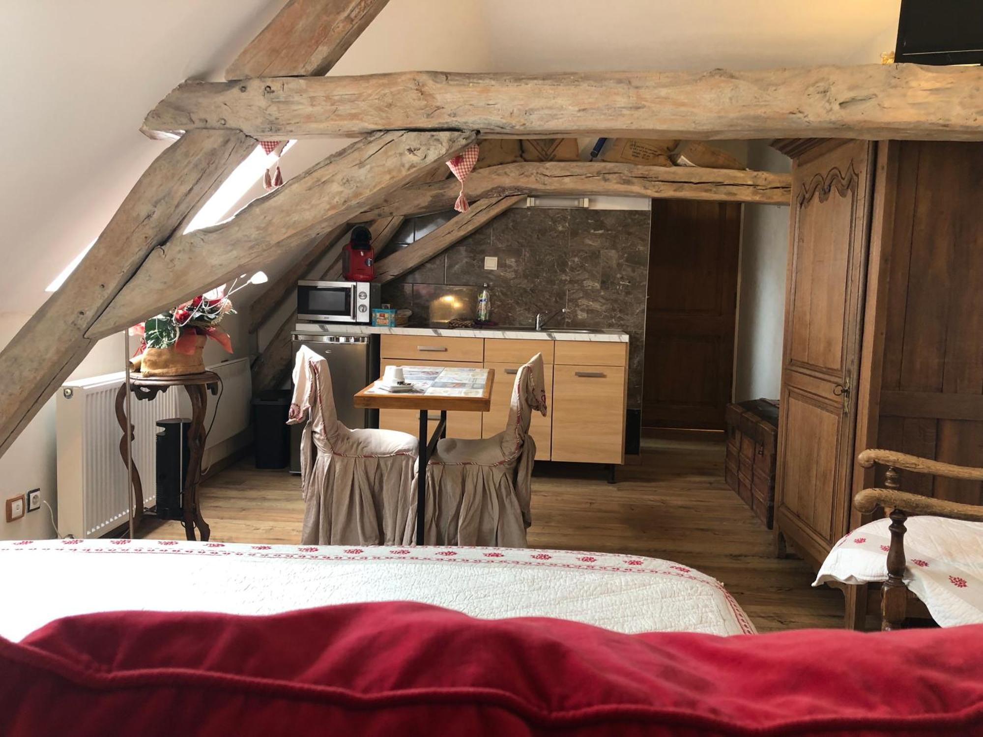 Aux Logis De La Solre Bed & Breakfast Ferriere-la-Petite Bagian luar foto