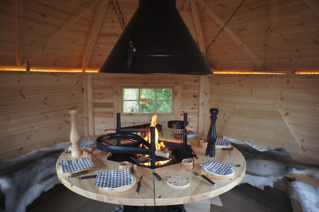 Aux Logis De La Solre Bed & Breakfast Ferriere-la-Petite Bagian luar foto