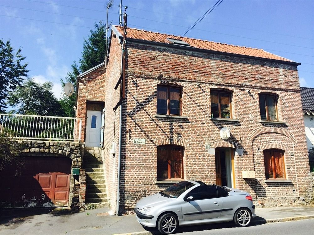 Aux Logis De La Solre Bed & Breakfast Ferriere-la-Petite Bagian luar foto